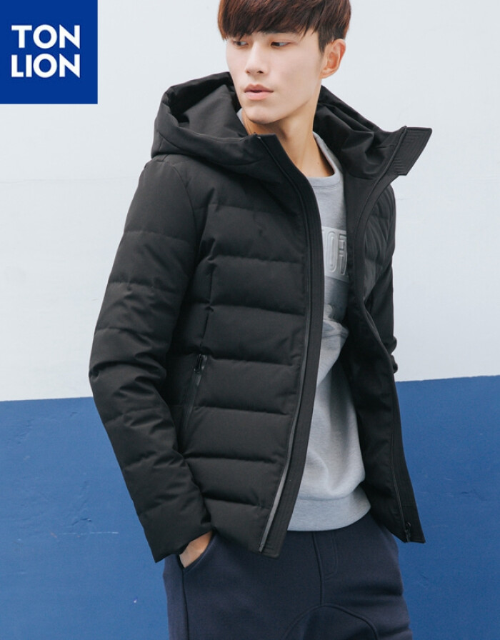 时尚与保暖兼备 唐狮青少年修身短款连帽羽绒服