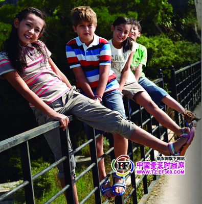 骆驼品牌青少年户外装备 探索自然，安全随行