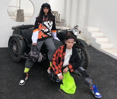 咭咔青少年服装平面广告拍摄